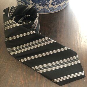 Robert Talbott Carmel Mens Necktie Hand Sewn 100% Silk Black Silver Stripe